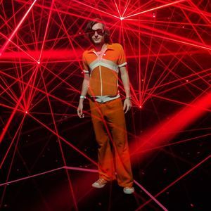 Meet your Posher, Henry